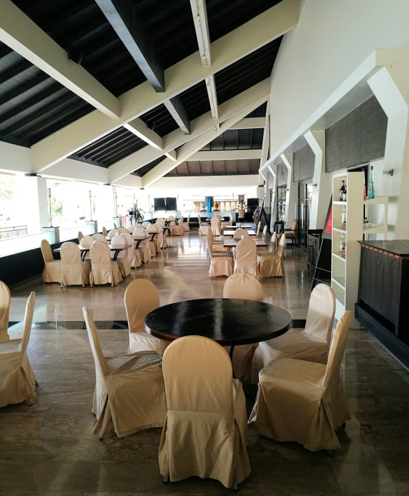 Restaurant Novotel Chumphon Beach Resort And Golf