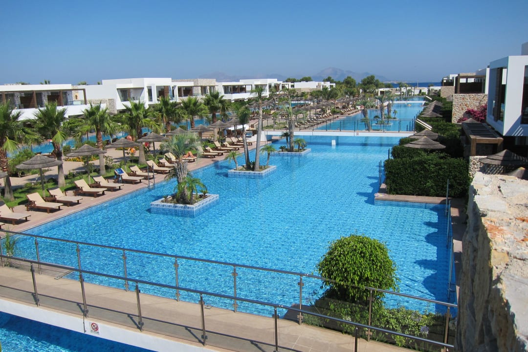 Einmal im Kreis schwimmen  TUI BLUE Palazzo del Mare