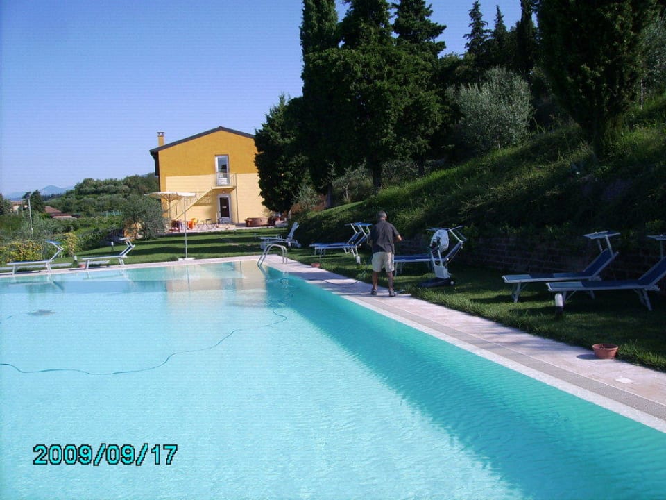 Ansicht Haus und Pool Agriturismo Fontanelle