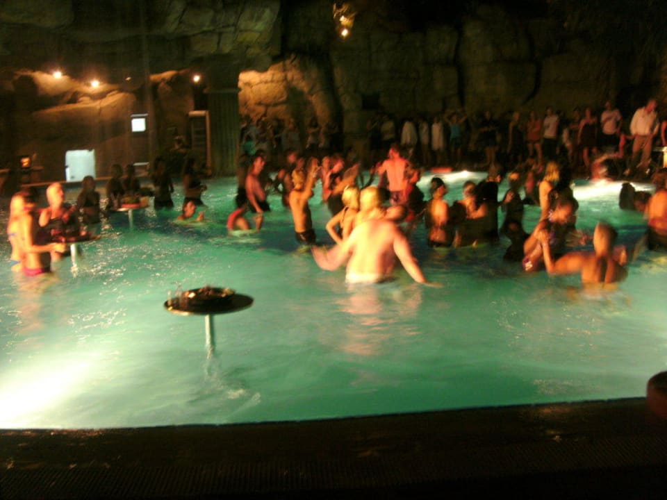 Poolparty Monachus Family Resort Sorgun