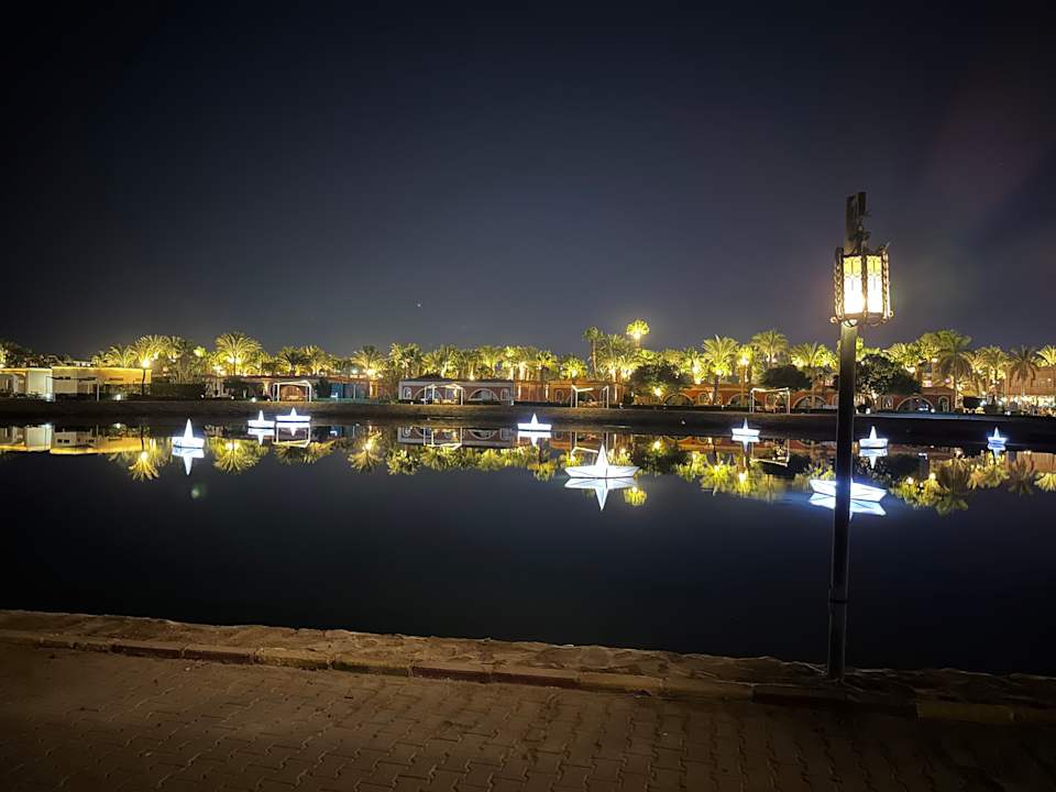 Gartenanlage Aladdin Beach Resort