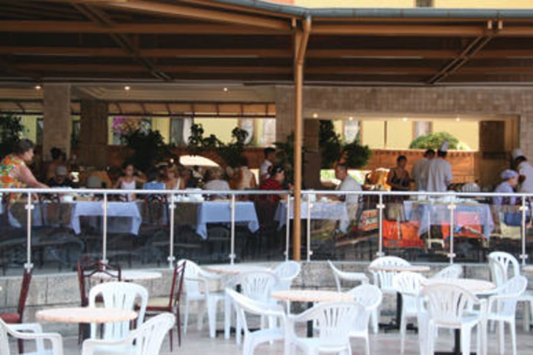 Blick ins Restaurant Hotel Club Tess