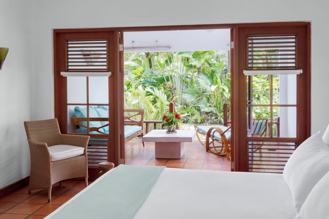 Zimmer Couples Swept Away - Adults only