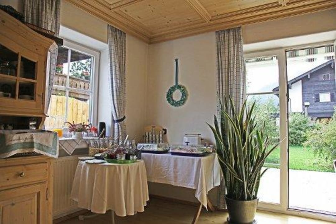 Frühstücksbuffet Gästehaus Quirin Gästehaus Quirin
