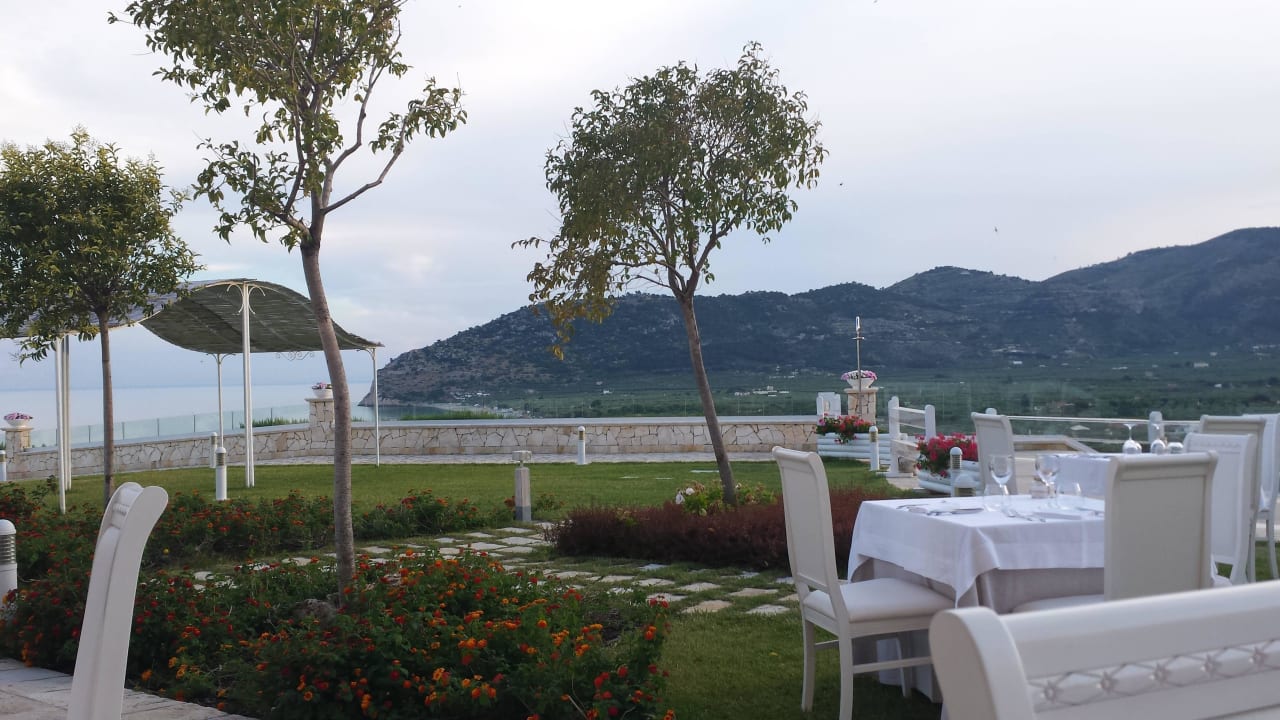 Ausblick beim Abendessen  Hotel Residence Il Porto