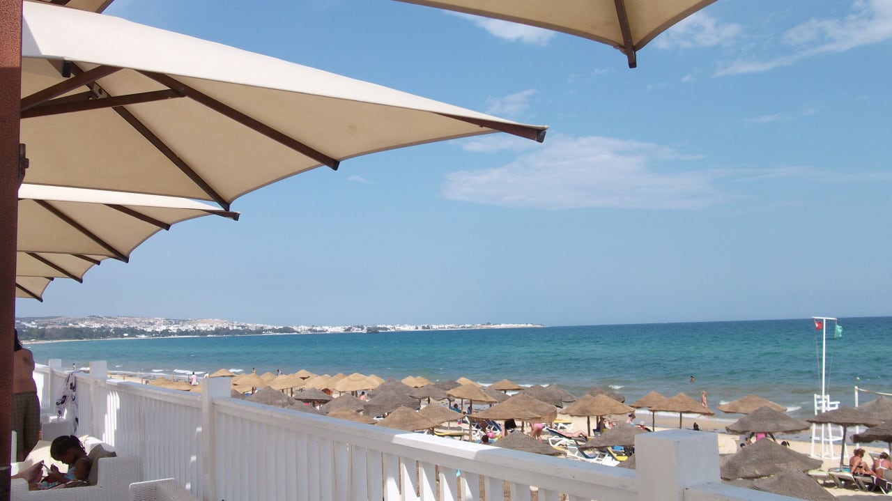 Vom Poolbereich, Aussicht auf den Strand Samira Club