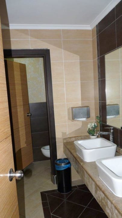 Öffentliche WC Anlage Can Garden Resort