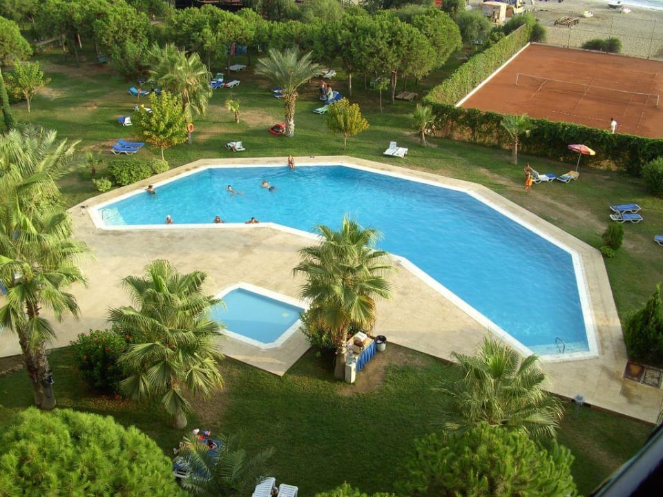 Entspannungspool Club Turtas Beach Hotel