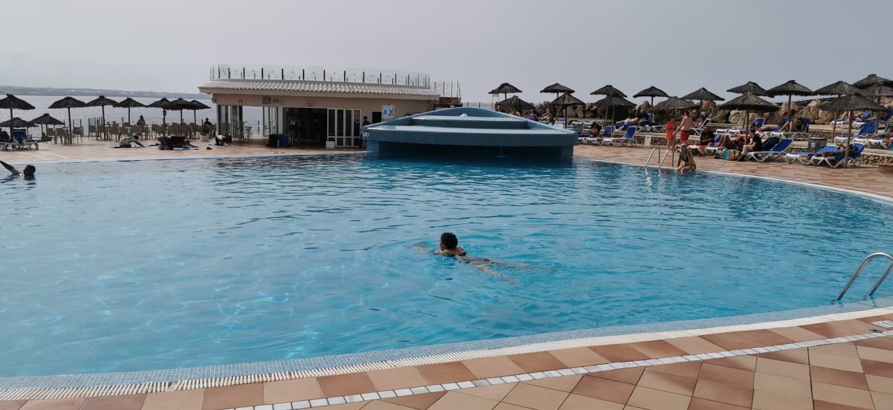 Pool Globales Almirante Farragut