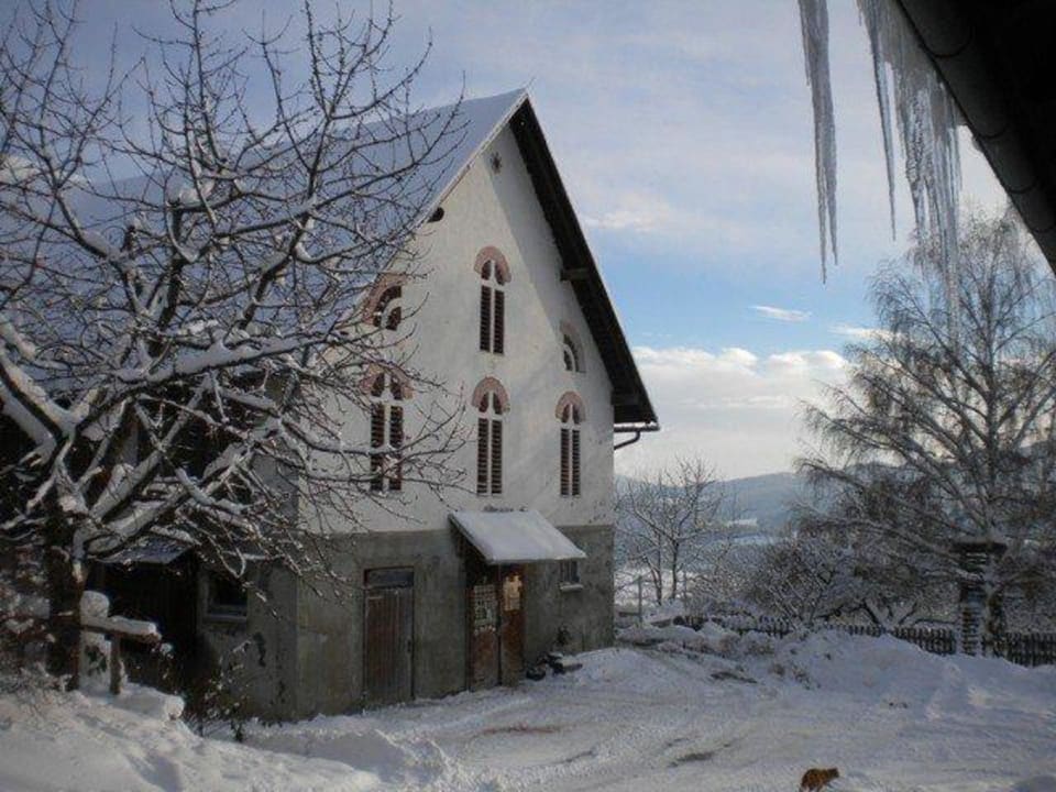 Blick auf den Bauernhof im Winter Naturparkpartner Bauernhof und Ferienhaus Sperl