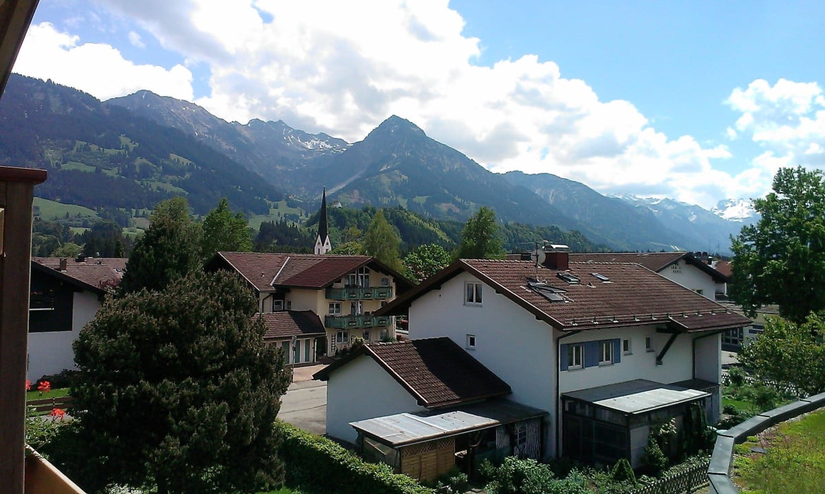 Blick vom DZ Nebelhorn zu de Alpen Hotel Rosenstock