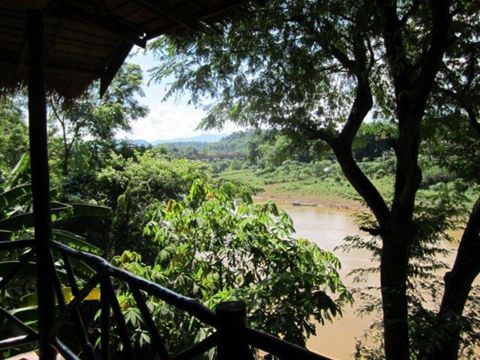 Blick vom Riverside Bungalow Thongbay Guesthouse
