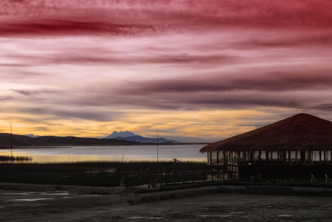 Lake view Inca Utama Hotel