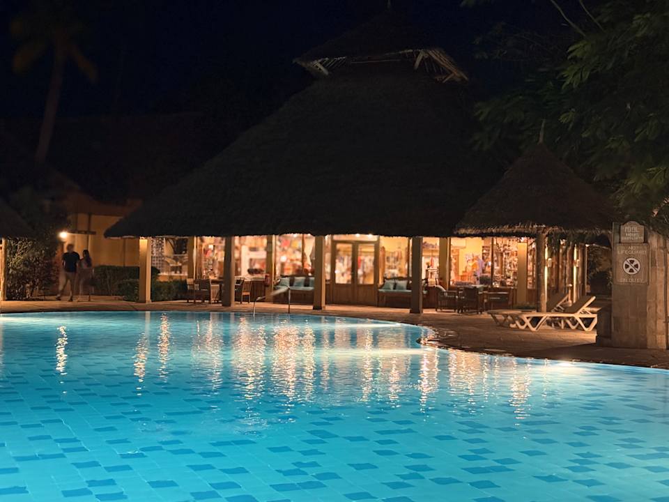 Außenansicht Neptune Pwani Beach Resort & Spa