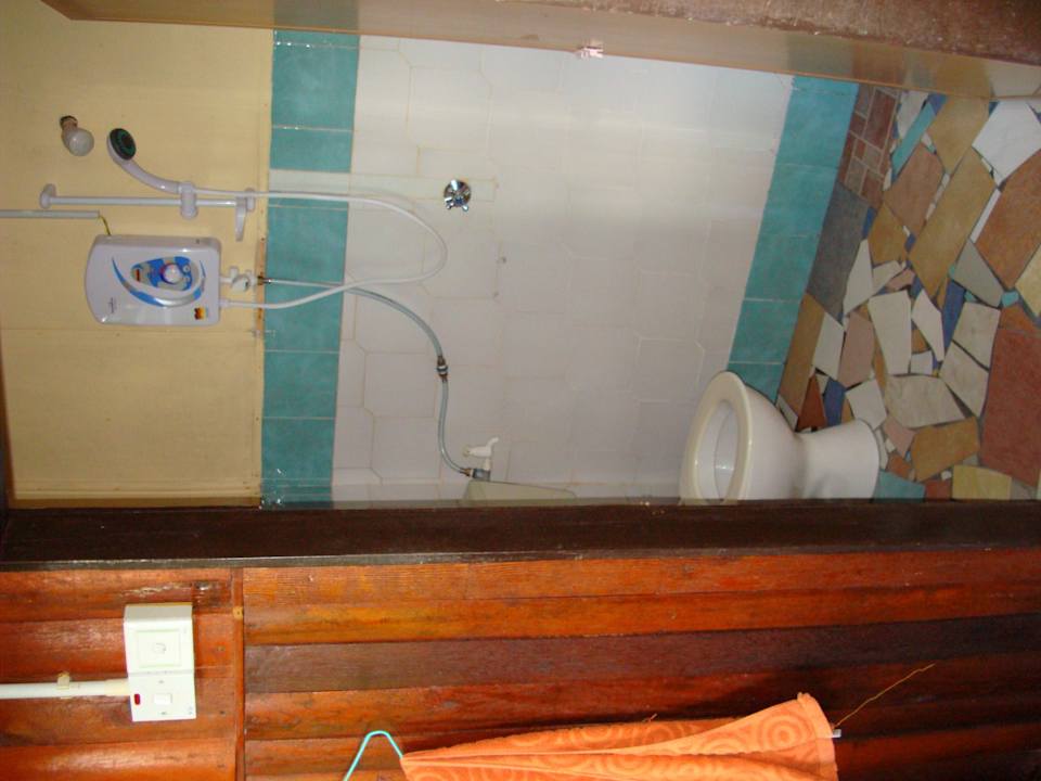 WC inklusive Dusche Bilit Adventure Lodge