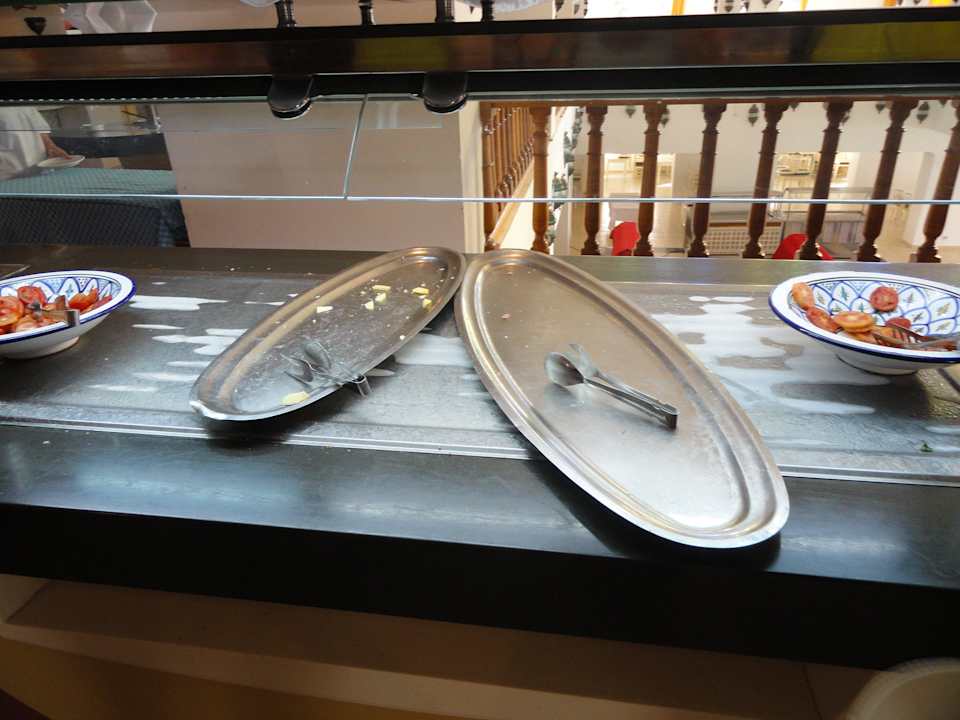 8:00 Uhr keine Wurst und Käse mehr da wenn es dann The Club Hammamet