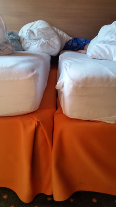 Doppelbett - Matratzen rutschen auseinander Hotel die Hindenburg