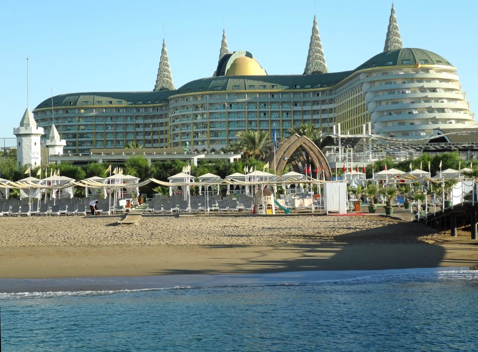 Breiter, gepflegter Sandstrand Hotel Delphin Imperial