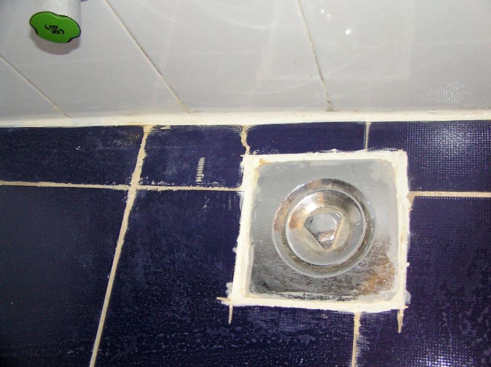 Fliesenverarbeitung im Bad Stella Beach Resort & Spa Makadi Bay