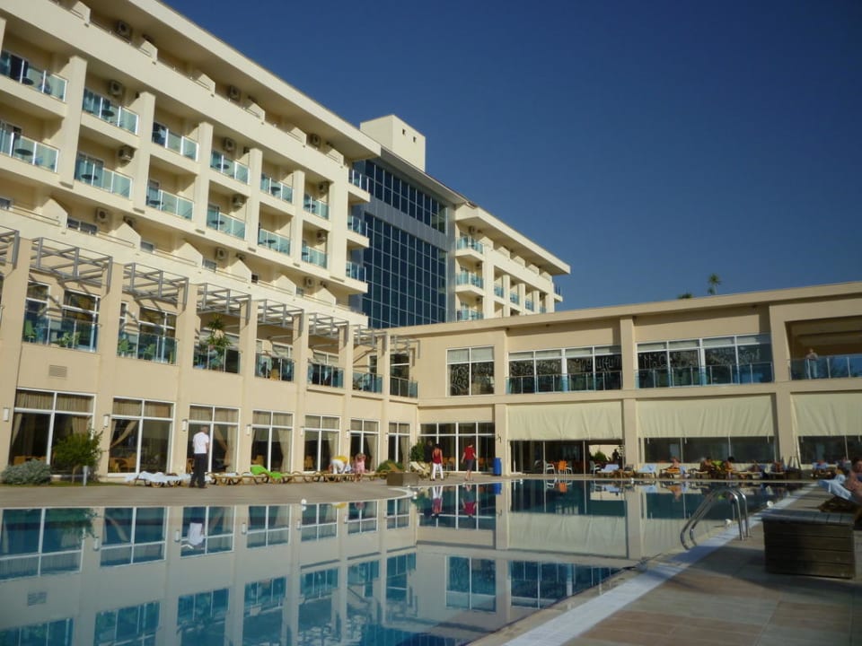 Pool und Hotel Solivia Hotel