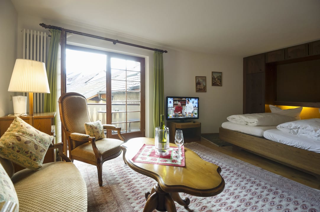 Gästezimmer Stilmöbilar Holzboden Hotel Gasthaus Zum Hirschen