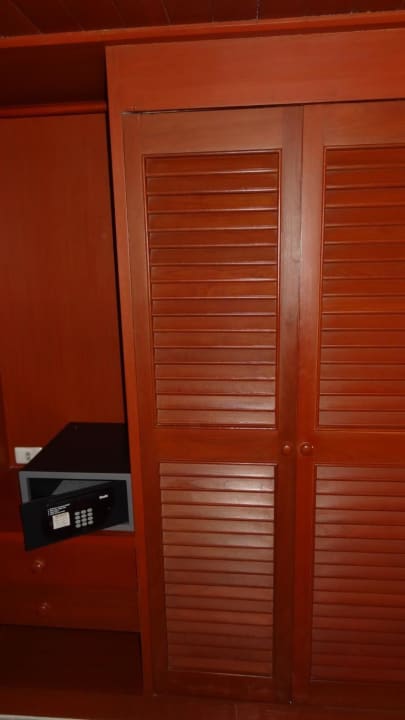 Schrank Hotel The Imperial Mae Ping