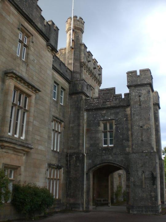 Teilansicht des Castle Minard Castle B&B