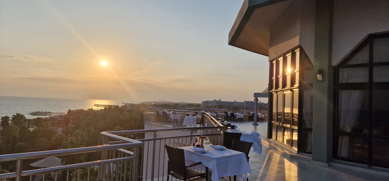 Gastro Adora Hotel & Resort