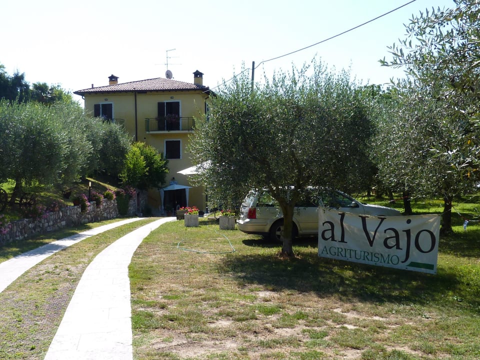 Blick vom Eingangstor Agriturismo Al Vajo
