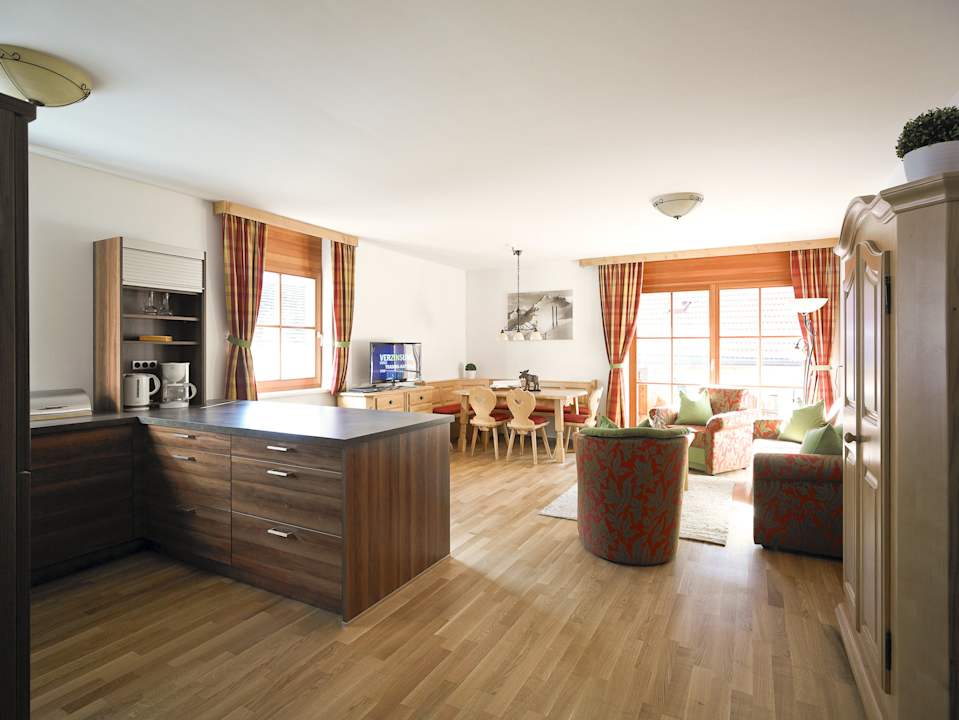 Wohnzimmer AlpinLodges Oetz