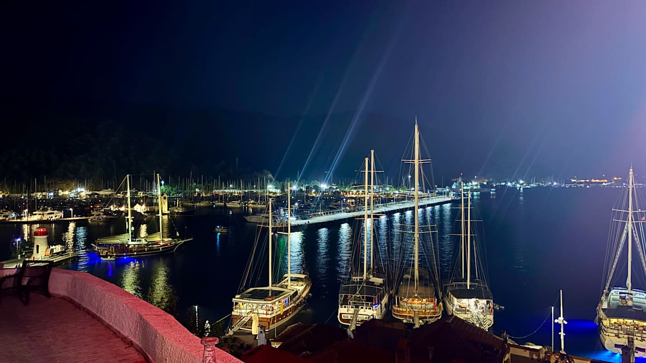 Gastro Emre Beach & Emre Hotel