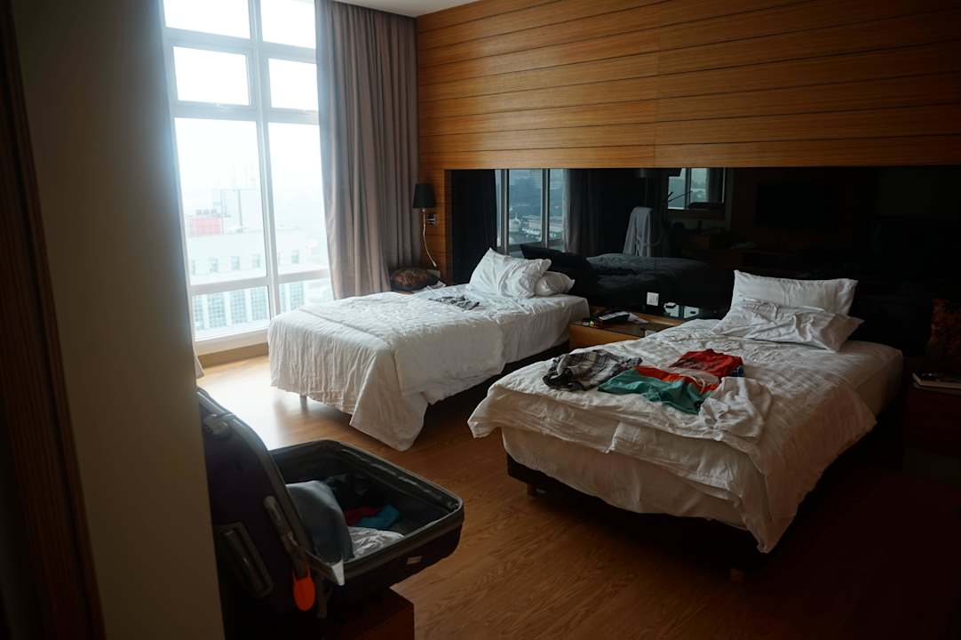 Schlafbereich unserer Suite Ramada Plaza Dua Sentral Kuala Lumpur