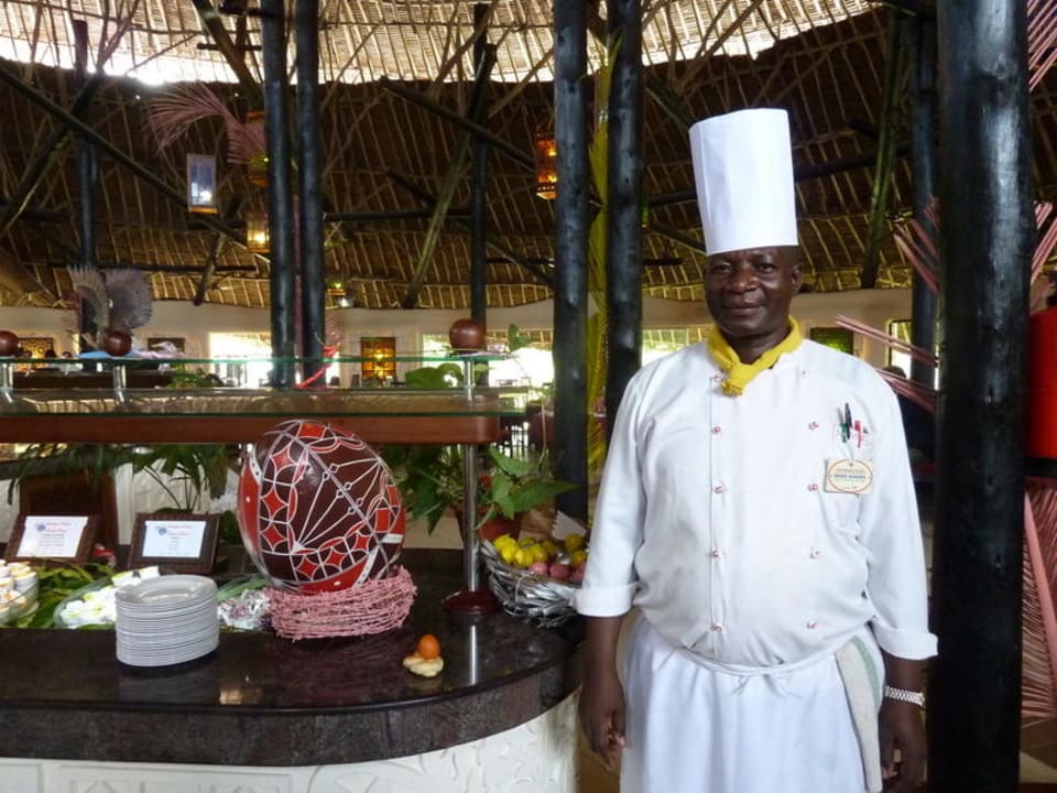 Grosses Osterei am Buffet Hotel Southern Palms Beach Resort