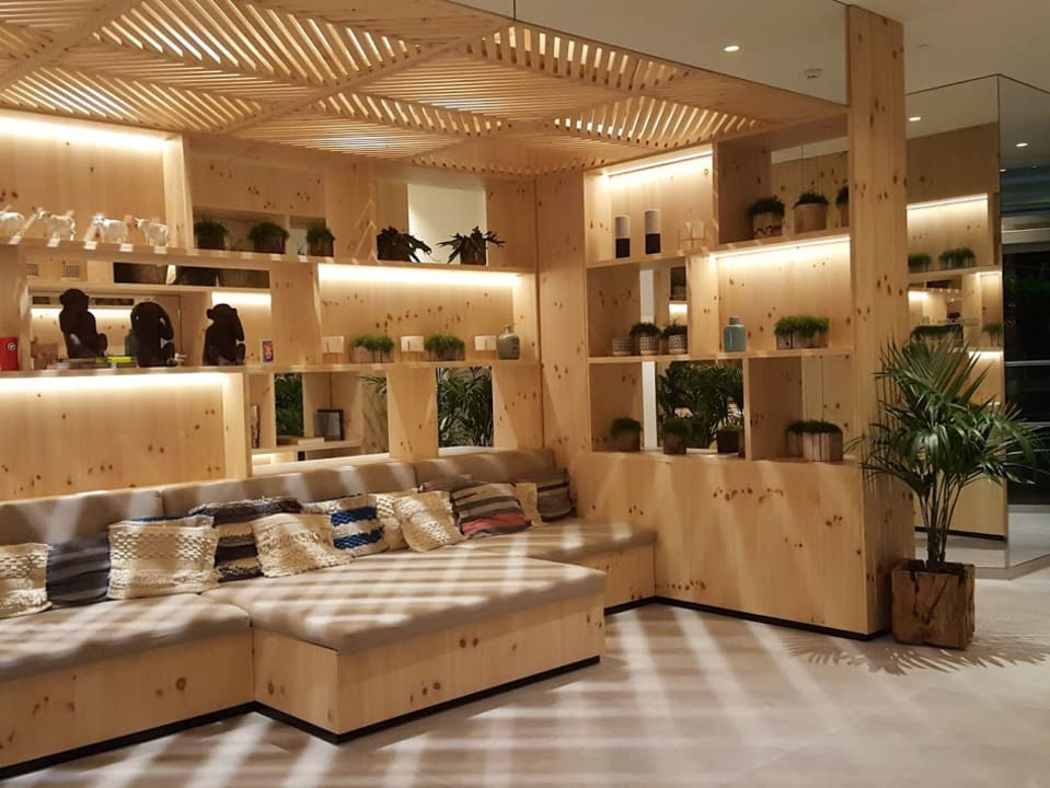 Lobby INNSiDE Calviá Beach