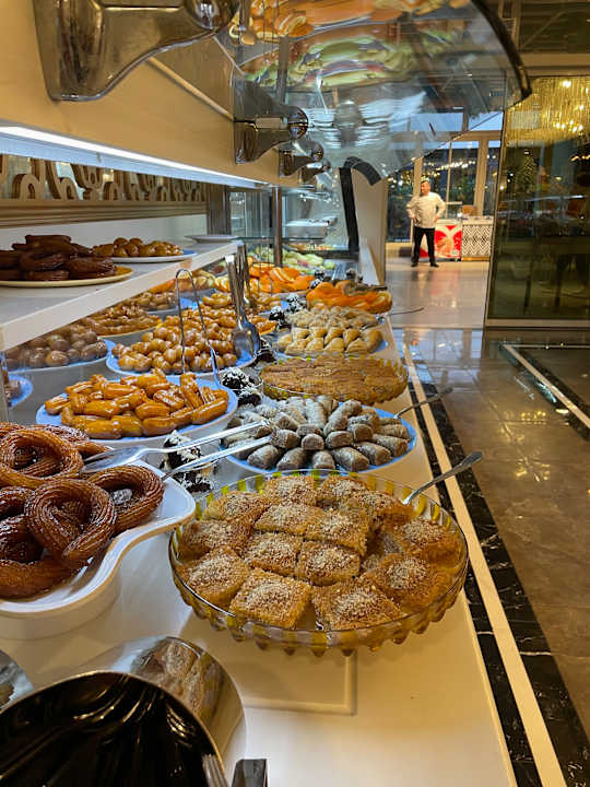 Gastro Side Royal Palace Hotel & Spa