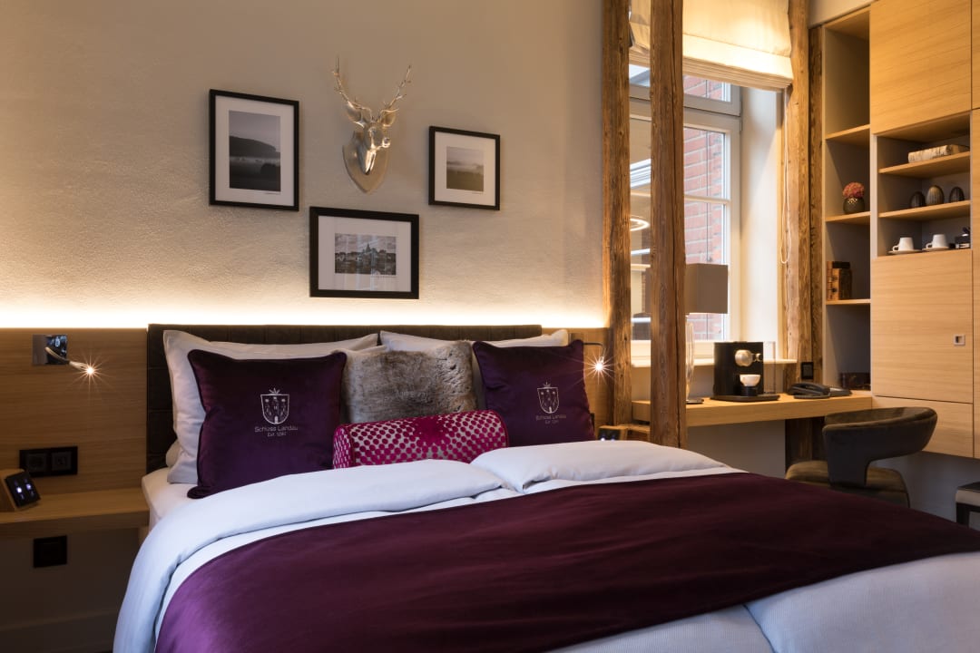 Zimmer Hotel Brunnenhaus Schloss Landau