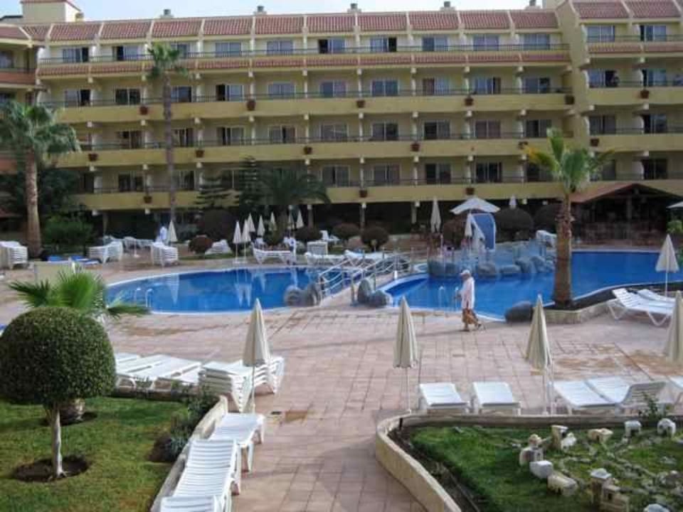 Pool des Hotels in Atrium, windstill HOVIMA Jardin Caleta