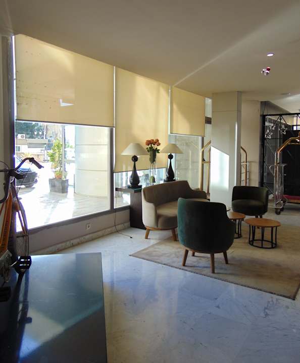 Lobby Hotel Golden Tulip El Mechtel