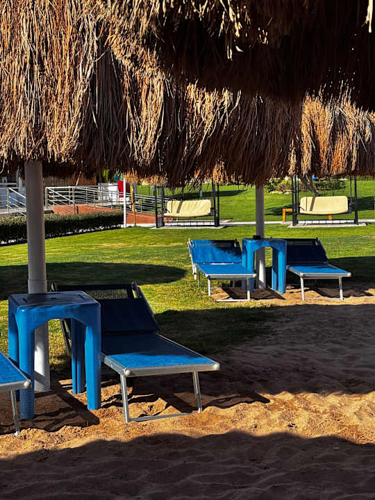 Strand Titanic Royal