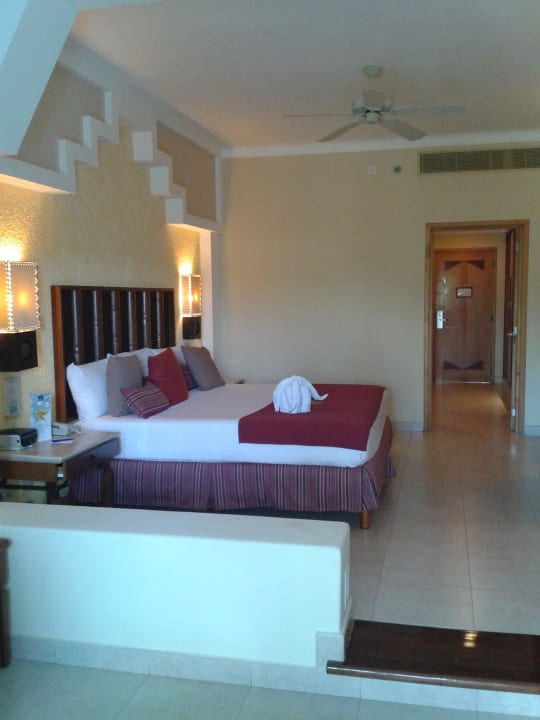 Schönes Doppelbett Iberostar Selection Paraiso Maya Suites