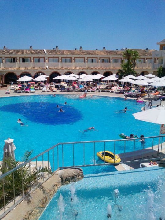 Pool blau punta reina