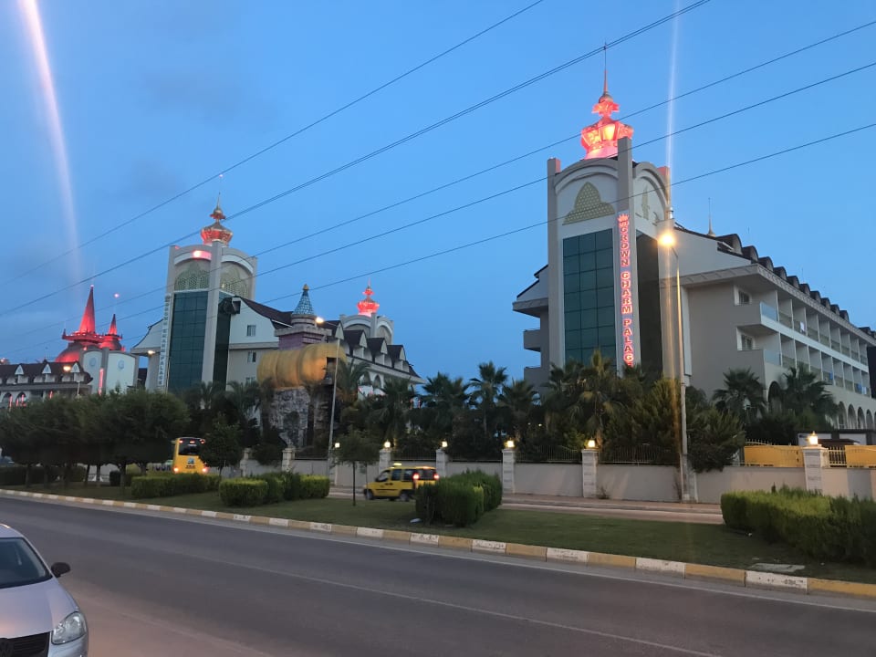 Außenansicht Well Palace Side