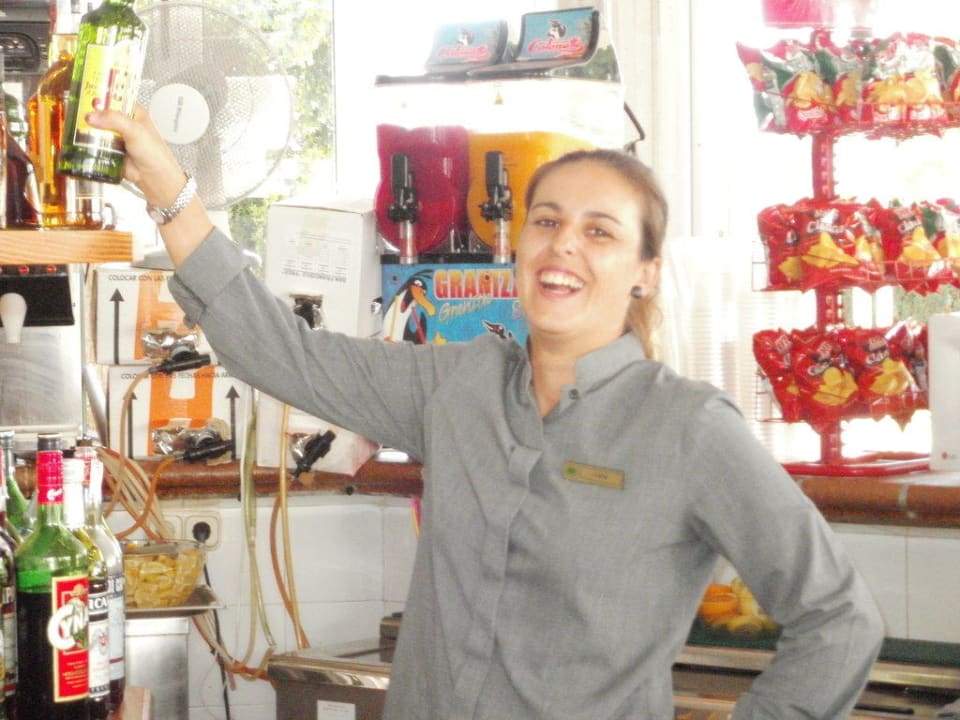 Die Fee von der Poolbar Protur Vista Badia Aparthotel