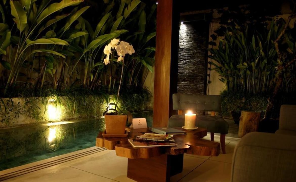 Maca Villa - Blick zum Pool aus dem Wohnbereich Maca Villas & Spa