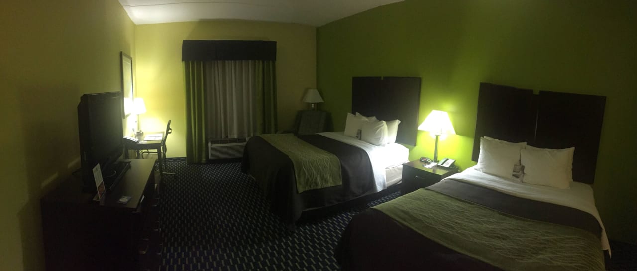 Double Queen Hotel Comfort Inn And Suites Athens