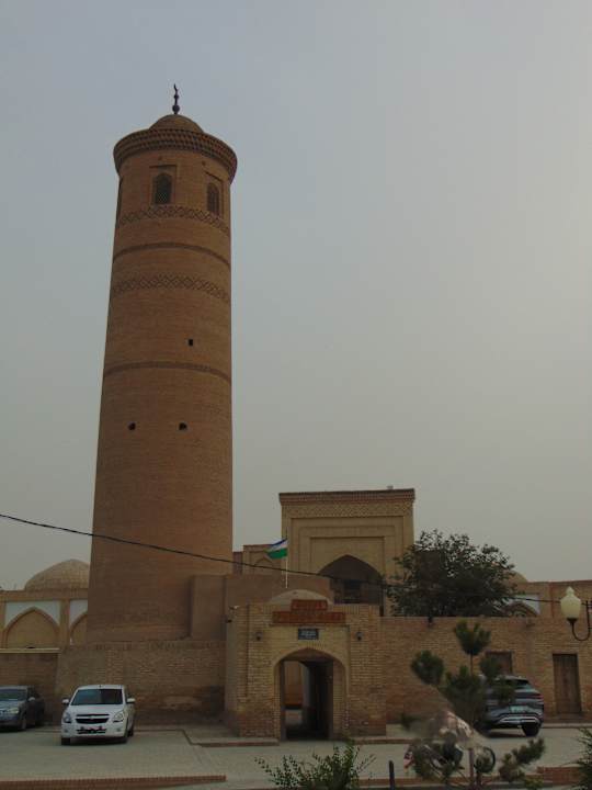 Außenansicht Madrasah Polvon-Qori Boutique