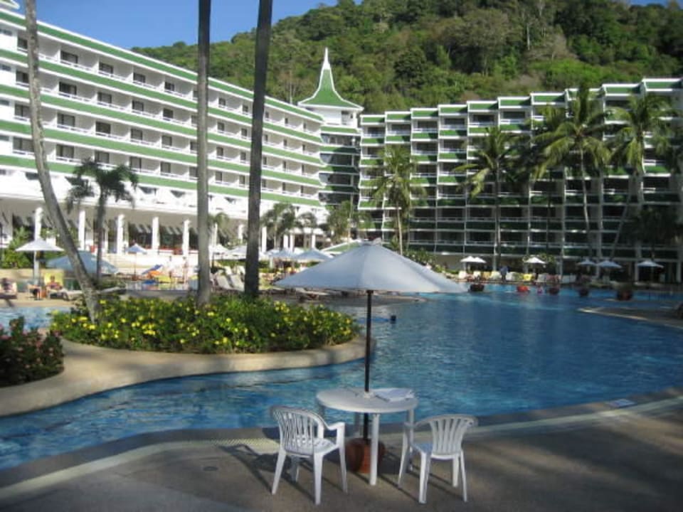 Le Meridien Phuket Le Meridien Phuket Beach Resort