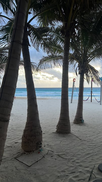 Strand Hotel Flamingo Cancun Resort