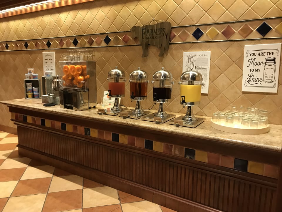 Gastro Hotel Hilton Seattle Airport & Conference Center