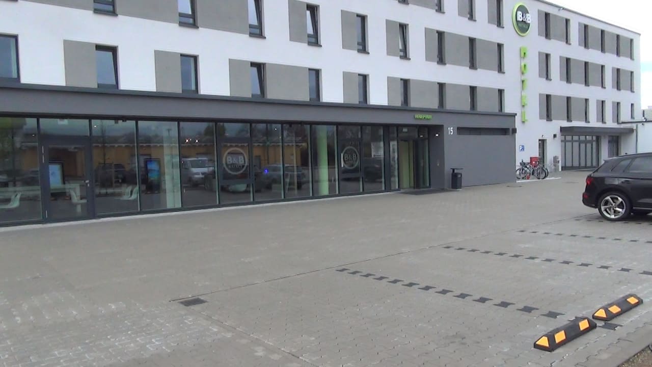 Außenansicht B&B Hotel Kehl